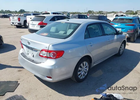 2013 Toyota Corolla Le z USA, uszkodzony, nr VIN 2T1BU4EE6DC994173